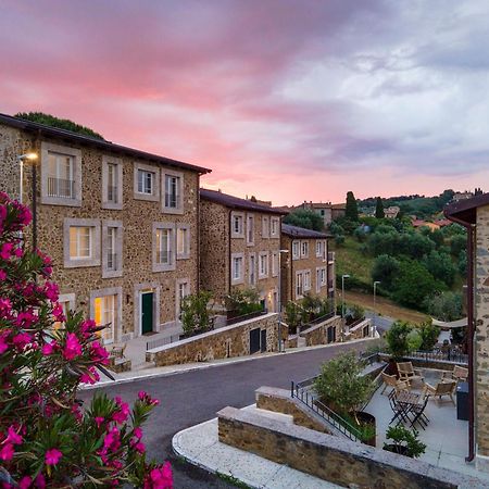 Corte Francigena مونتالشينو المظهر الخارجي الصورة